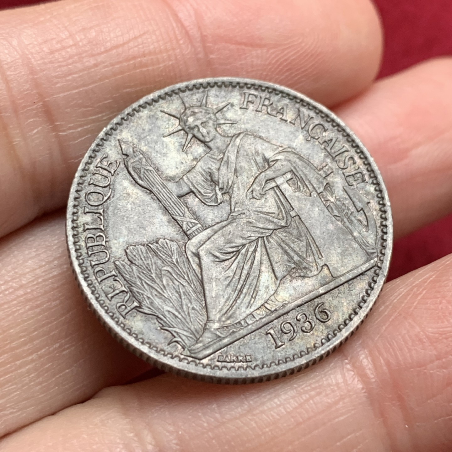 《竞宝斋》第135场-周日，周一连拍 (全场包邮) 法属印支 1936年坐洋 50分 银币 状态好