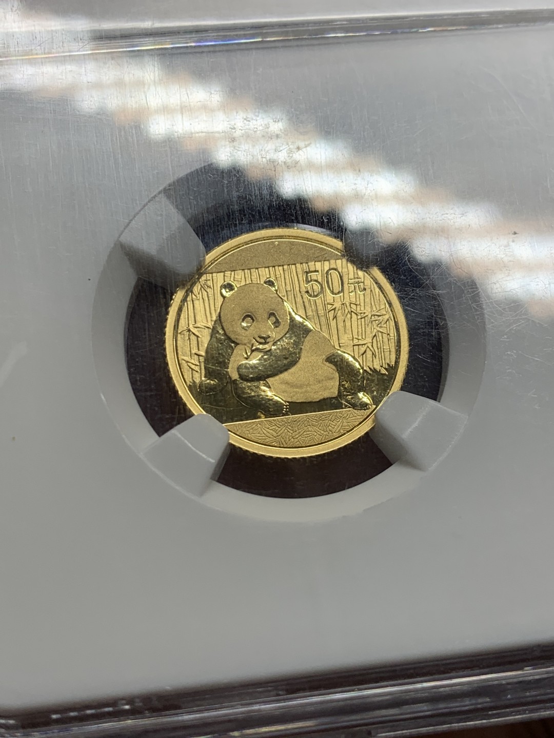 《竞宝斋》第135场-周日，周一连拍 (全场包邮) NGC-MS70 2015年熊猫金币 早期标 熊猫标签 1/10盎司 3.1克