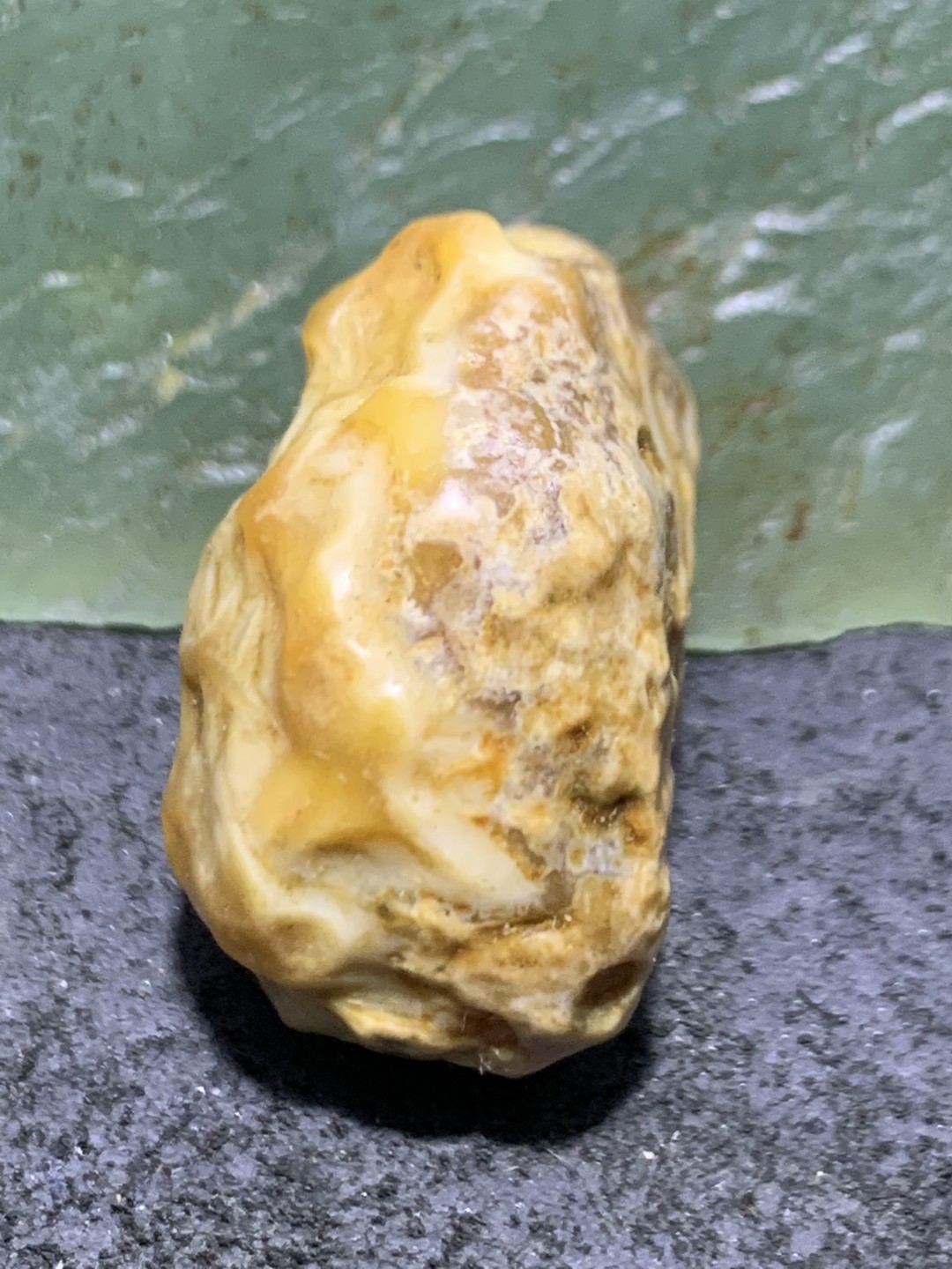 精美罕见高玉化阿拉善飘花筋脉石原石珠子一颗，