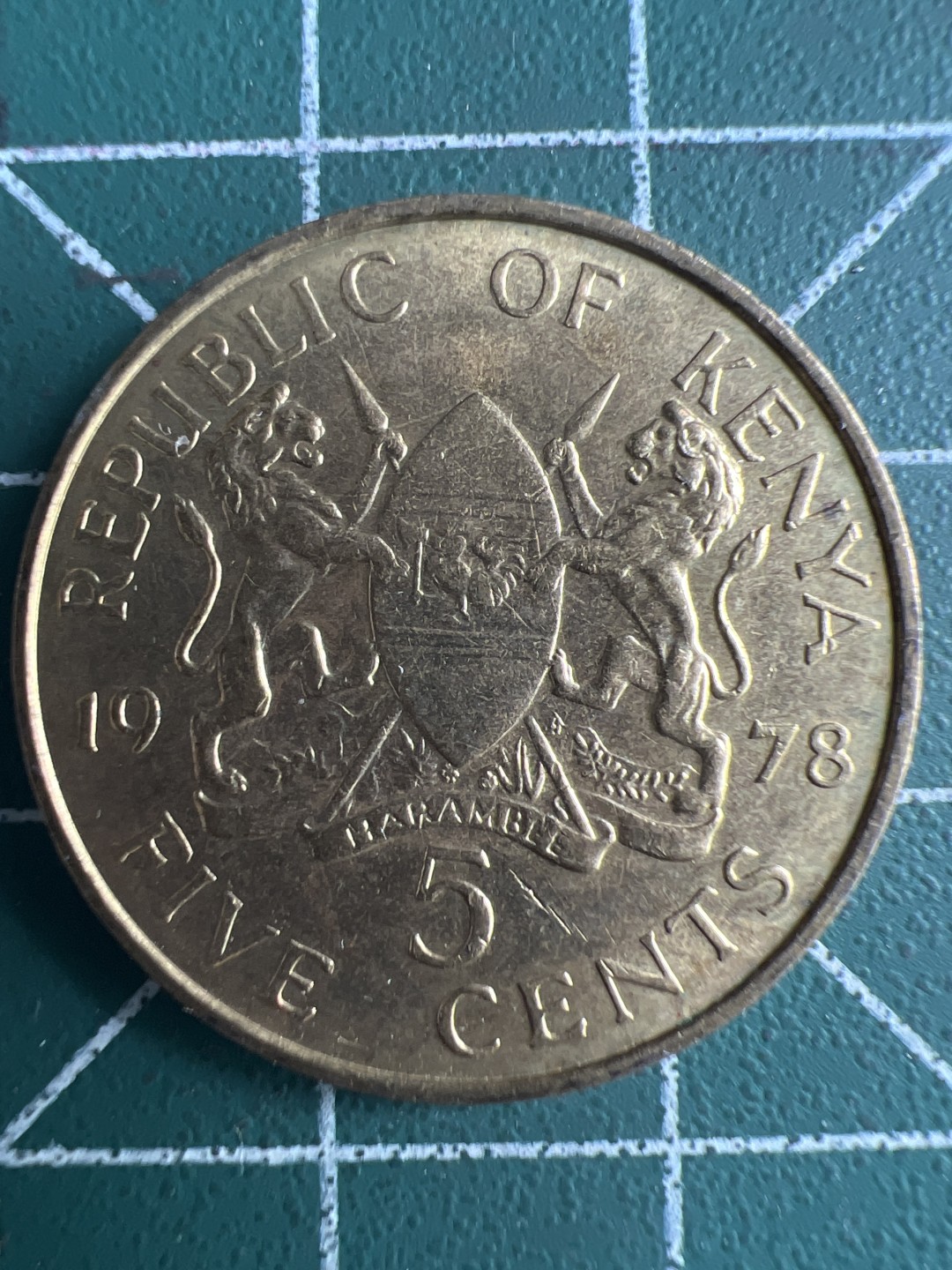 泡泡堂微拍第六十二幕硬币捡漏可累计专场👿👿，零佣金，零押金，累计满二十元包邮，接受代拍业务 肯尼亚五分