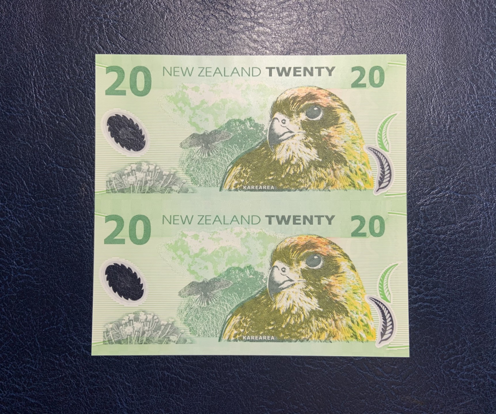 收藏联盟Quantum Auction 第233期拍卖 新西兰1999年20元两连体 品相全新UNC AA冠 附带原册