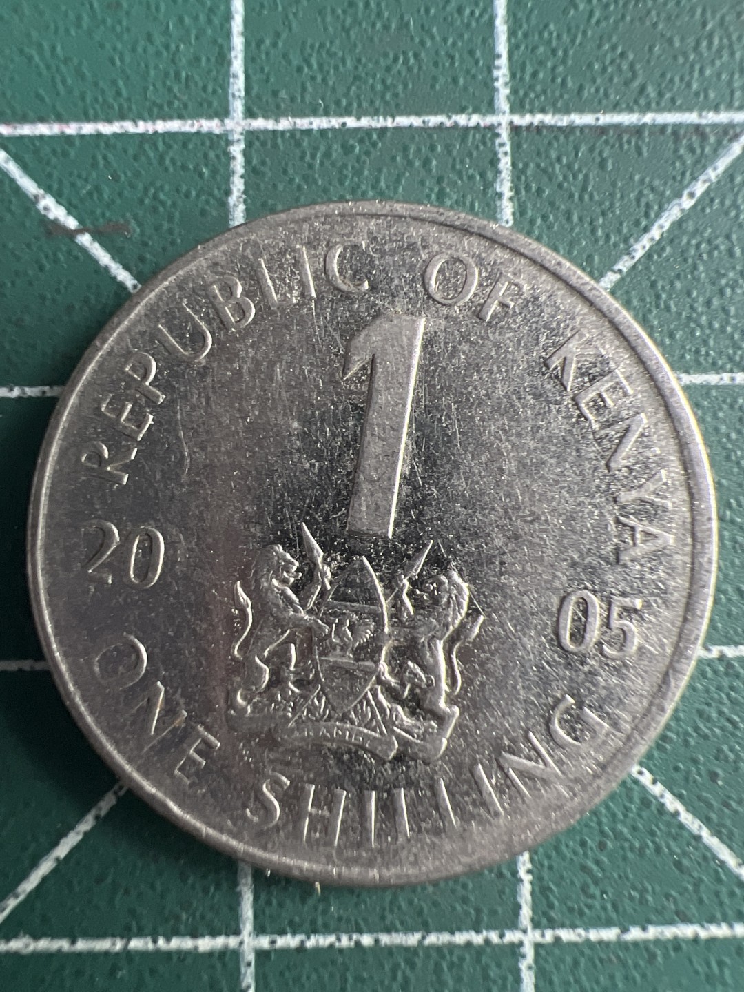 泡泡堂微拍第六十二幕硬币捡漏可累计专场👿👿，零佣金，零押金，累计满二十元包邮，接受代拍业务 肯尼亚一元