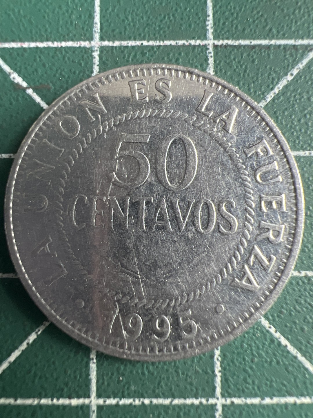 泡泡堂微拍第七十八幕硬币明信片捡漏可累计专场👿👿，零佣金，零押金，累计满二十元包邮，接受代拍业务 波利维亚50分。