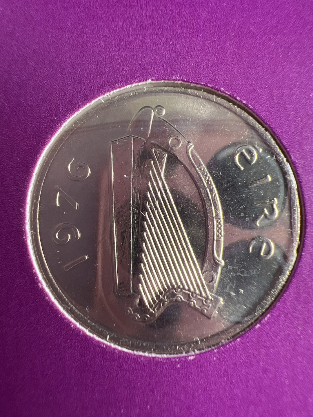 泡泡堂微拍第六十三幕硬币捡漏可累计专场👿👿，零佣金，零押金，累计满二十元包邮，接受代拍业务 邮币封爱尔兰牛