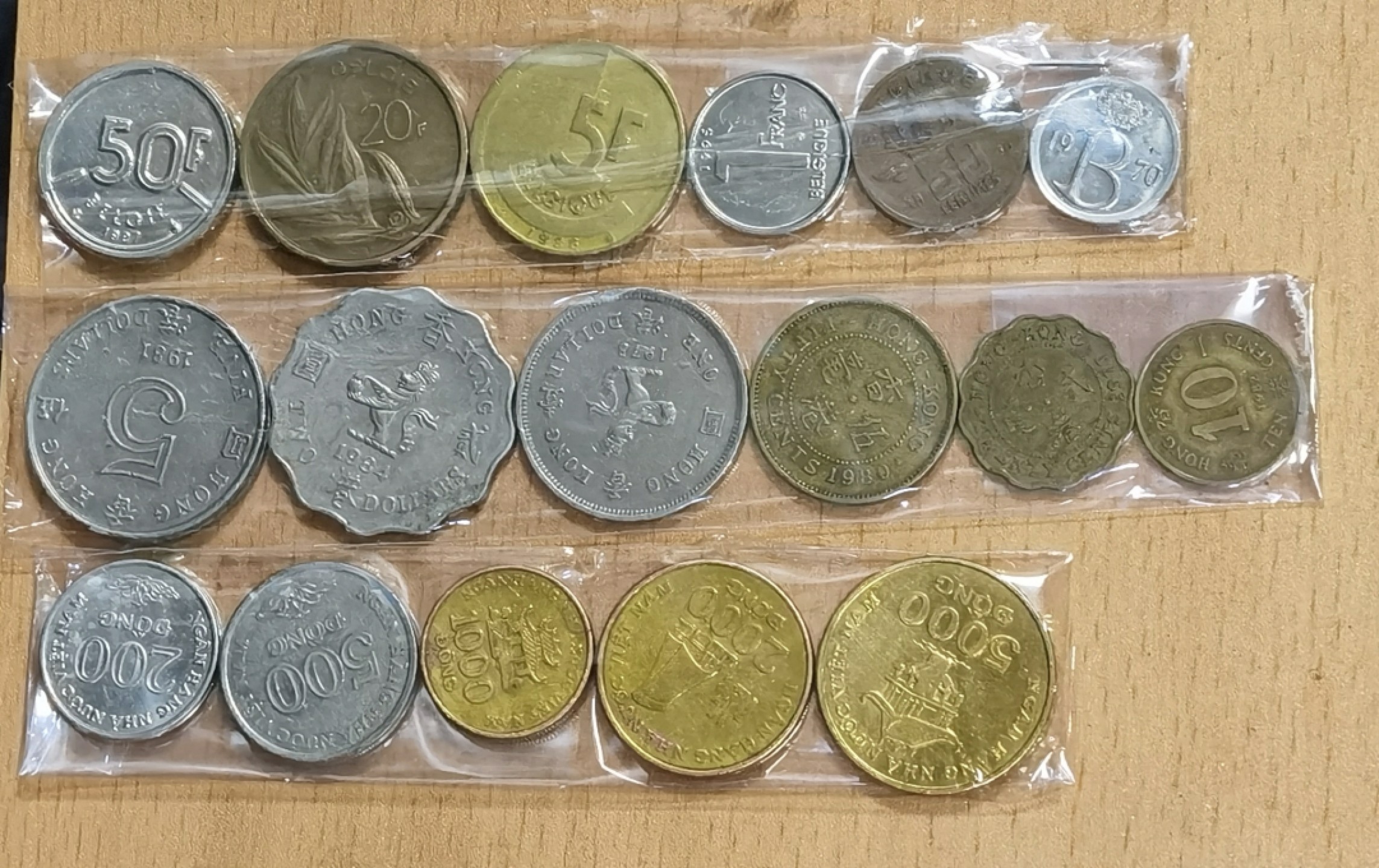 北京马甸外国币专卖微拍第九十三期，外国非贵金属纪念币，流通币专场，陆续上新，欢迎关注 比利时，香港，越南