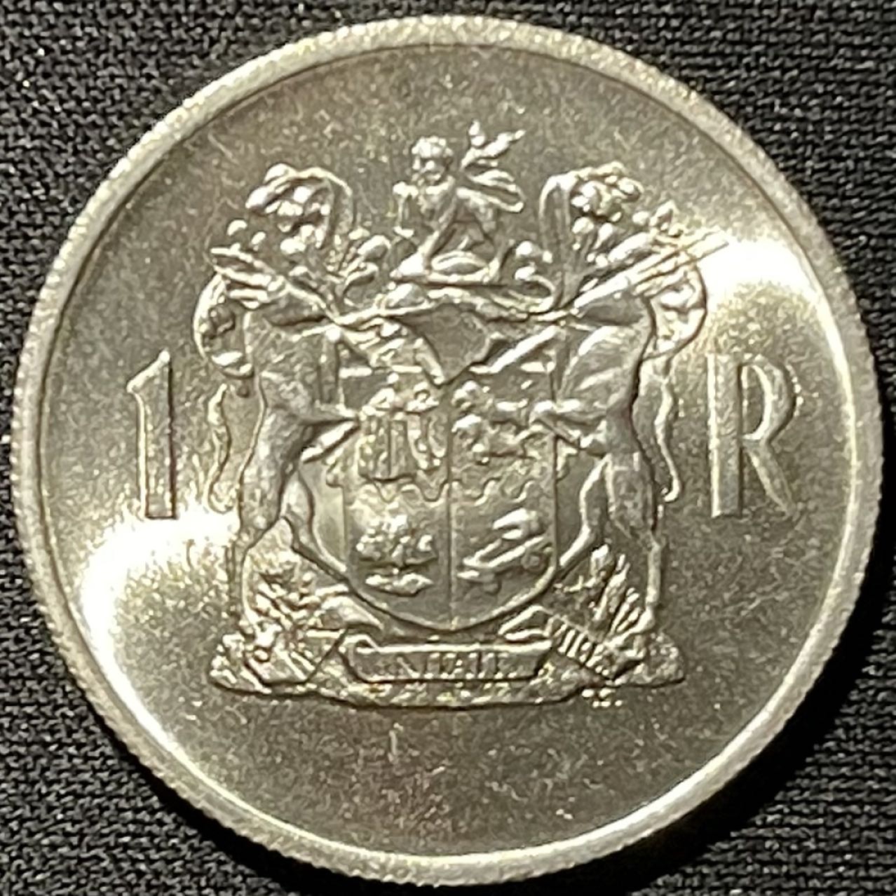 紫瑗钱币——第317期拍卖 南非 1969年 总统维沃尔德 1兰特 15克 0.8银 UNC