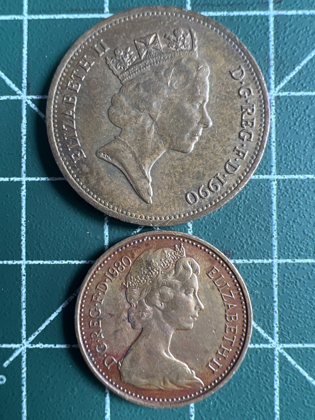 泡泡堂第262期  世界硬币 （无押金，捡漏，全场20包邮，偏远地区除外，接收代拍业务） 英国2便士一便士一对