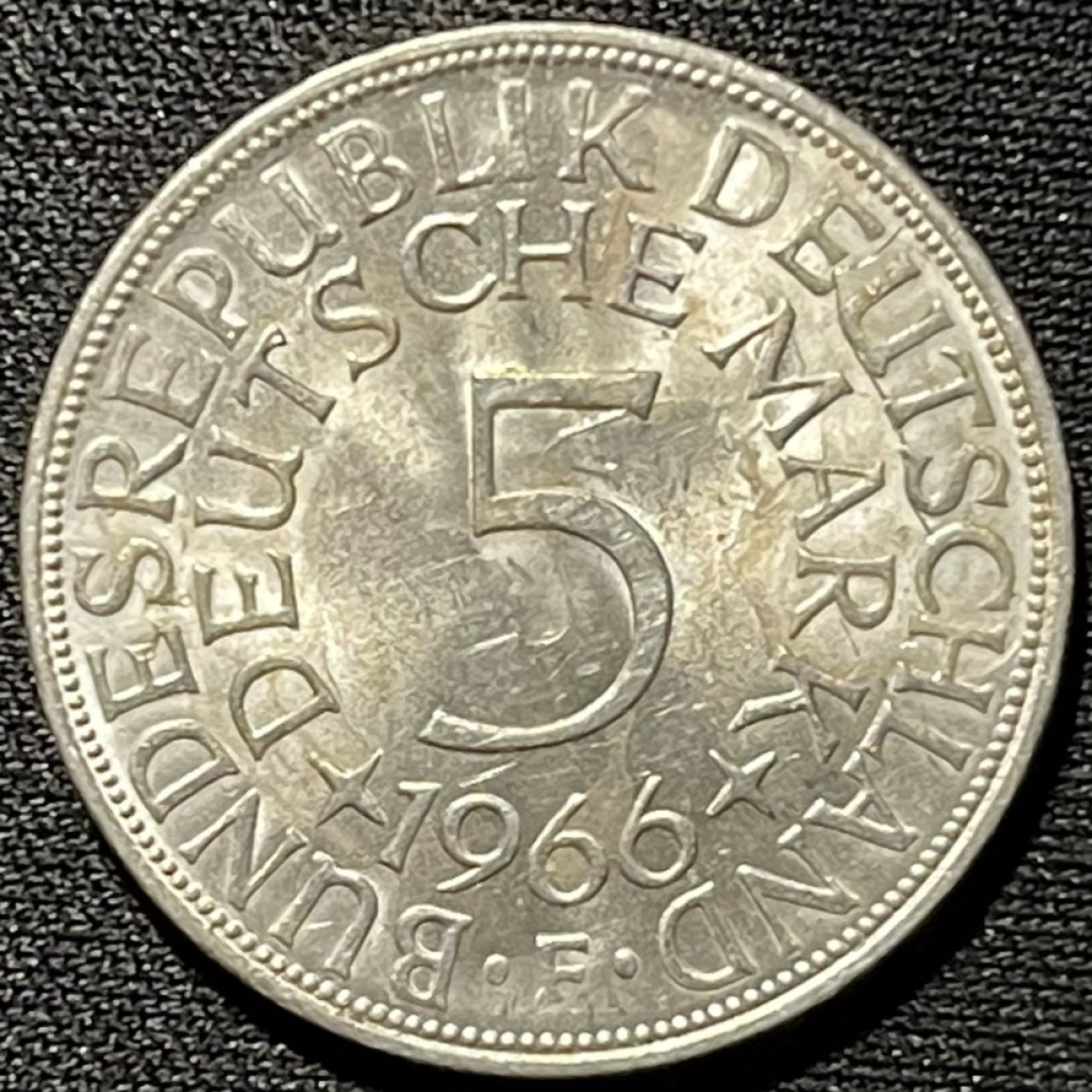 紫瑗钱币——第262期拍卖 联邦德国 1966年 F厂 流通 5马克 11.2 0.625银 UNC