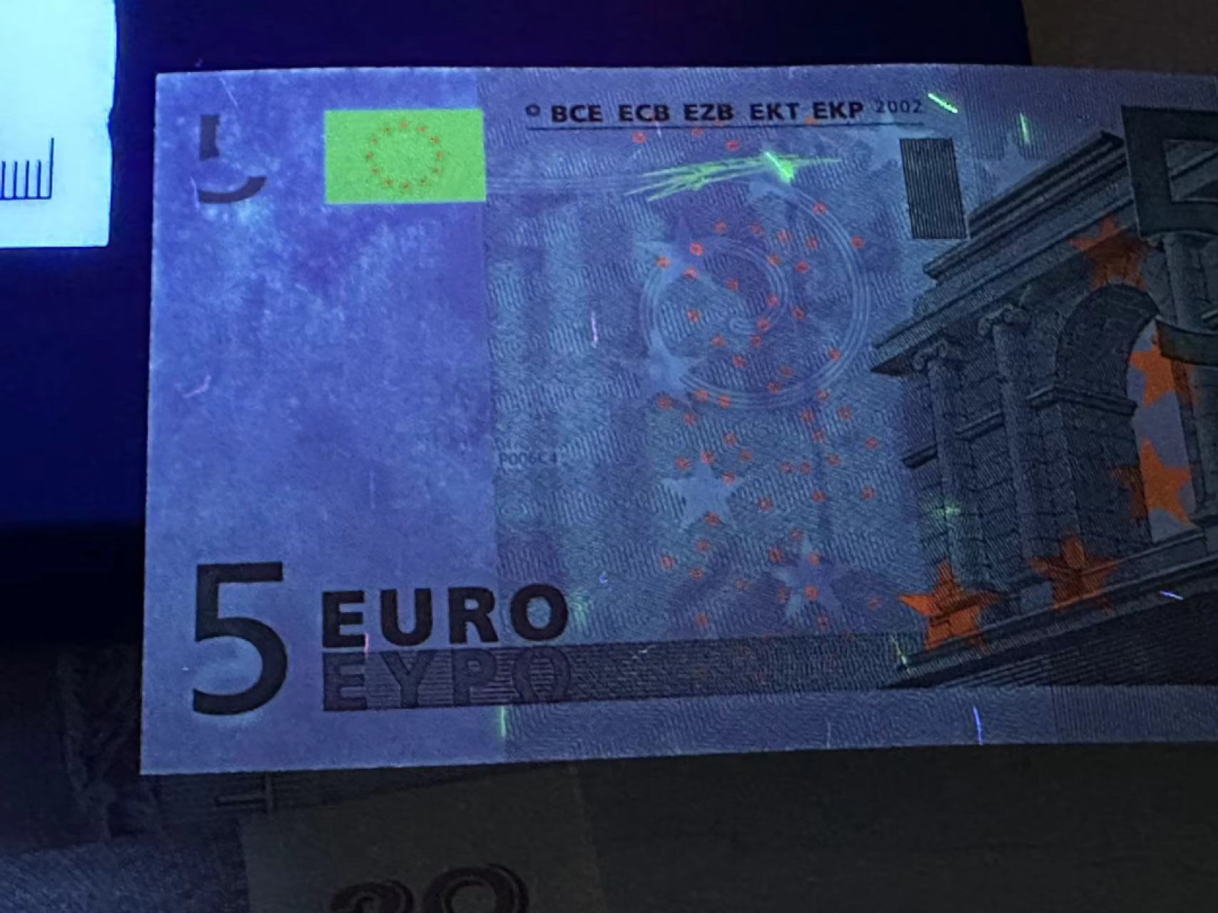 《外钞收藏家》第二百四十一期 一签5欧元 全新 有少量潮