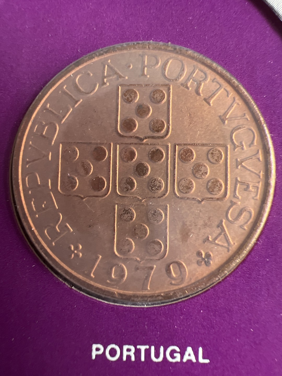 泡泡堂微拍第六十三幕硬币捡漏可累计专场👿👿，零佣金，零押金，累计满二十元包邮，接受代拍业务 邮币封葡萄牙