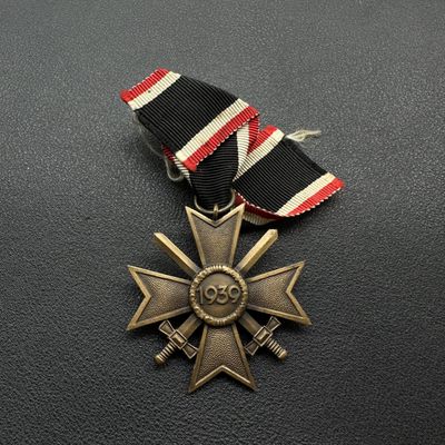 勋章交易所2月19日专场 德国WWII佩剑二级战功勋章
