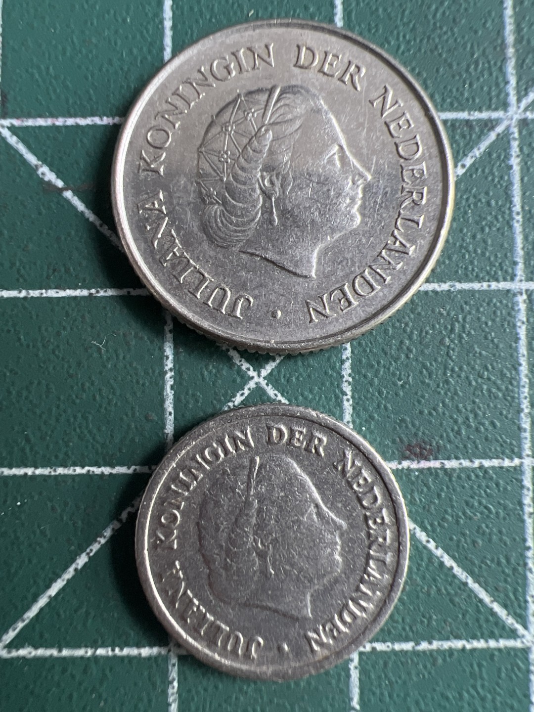 泡泡堂第226期  世界硬币邮票 （无押金，无佣金，捡漏，全场20包邮，偏远地区除外） 荷兰一对