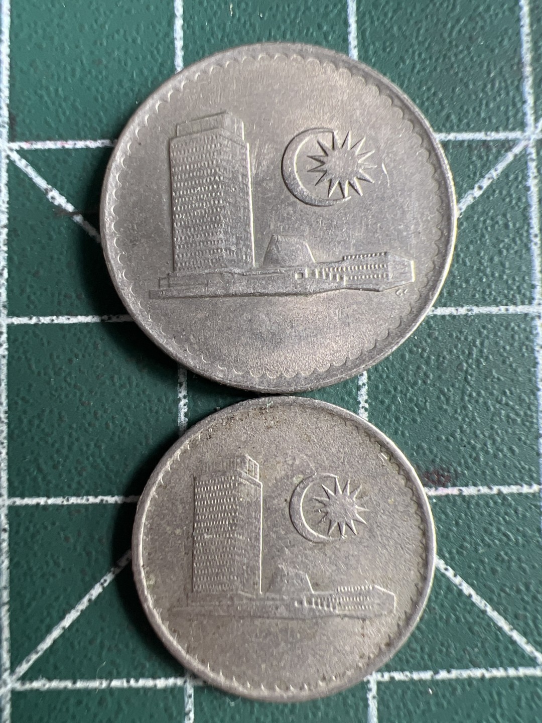 泡泡堂第226期  世界硬币邮票 （无押金，无佣金，捡漏，全场20包邮，偏远地区除外） 马来西亚一对