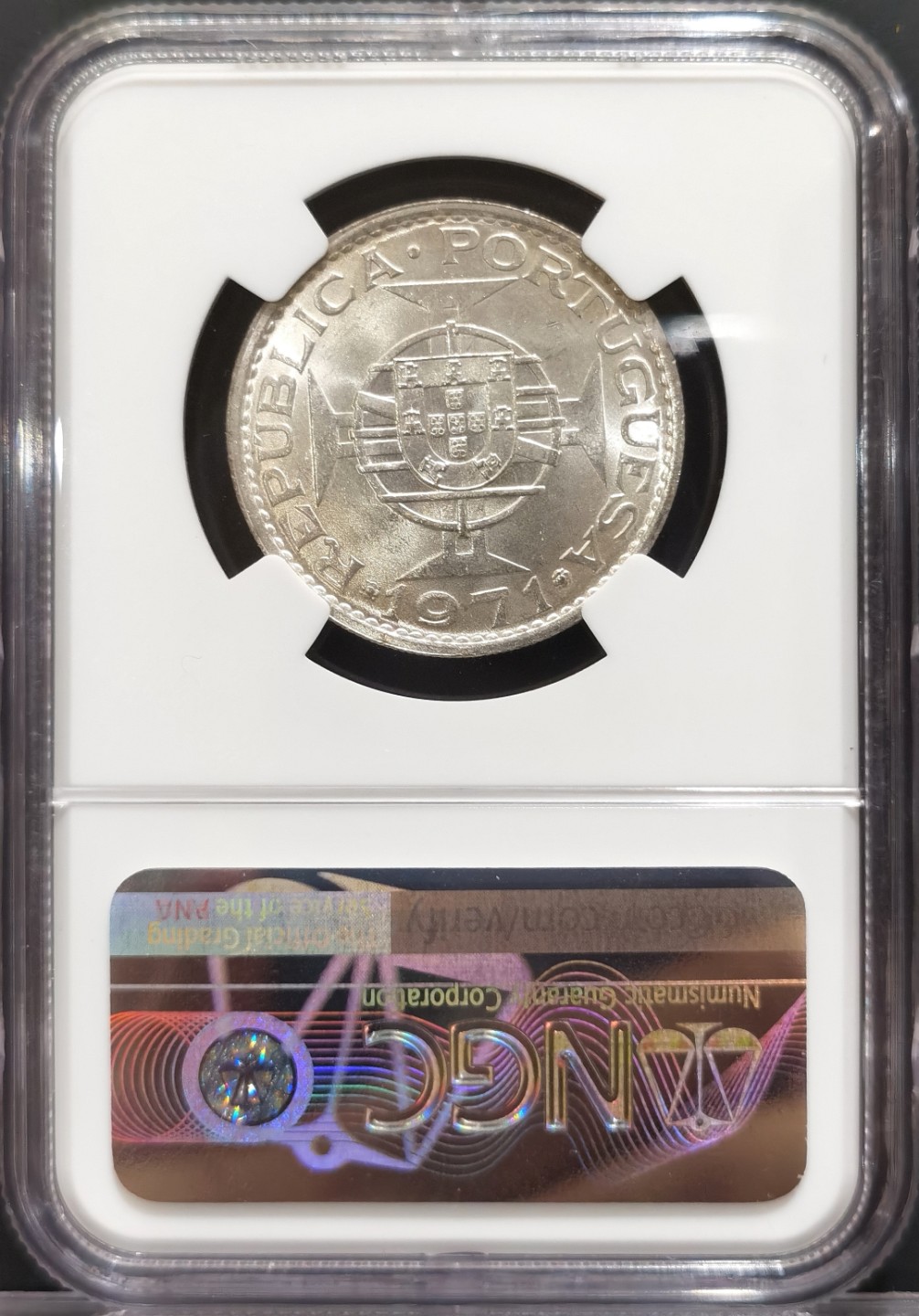 博洋堂世界钱币拍卖第016期（全场包邮） NGC MS64 中国澳门1971年伍圆银币 实物底板淡灰包浆 光感不错