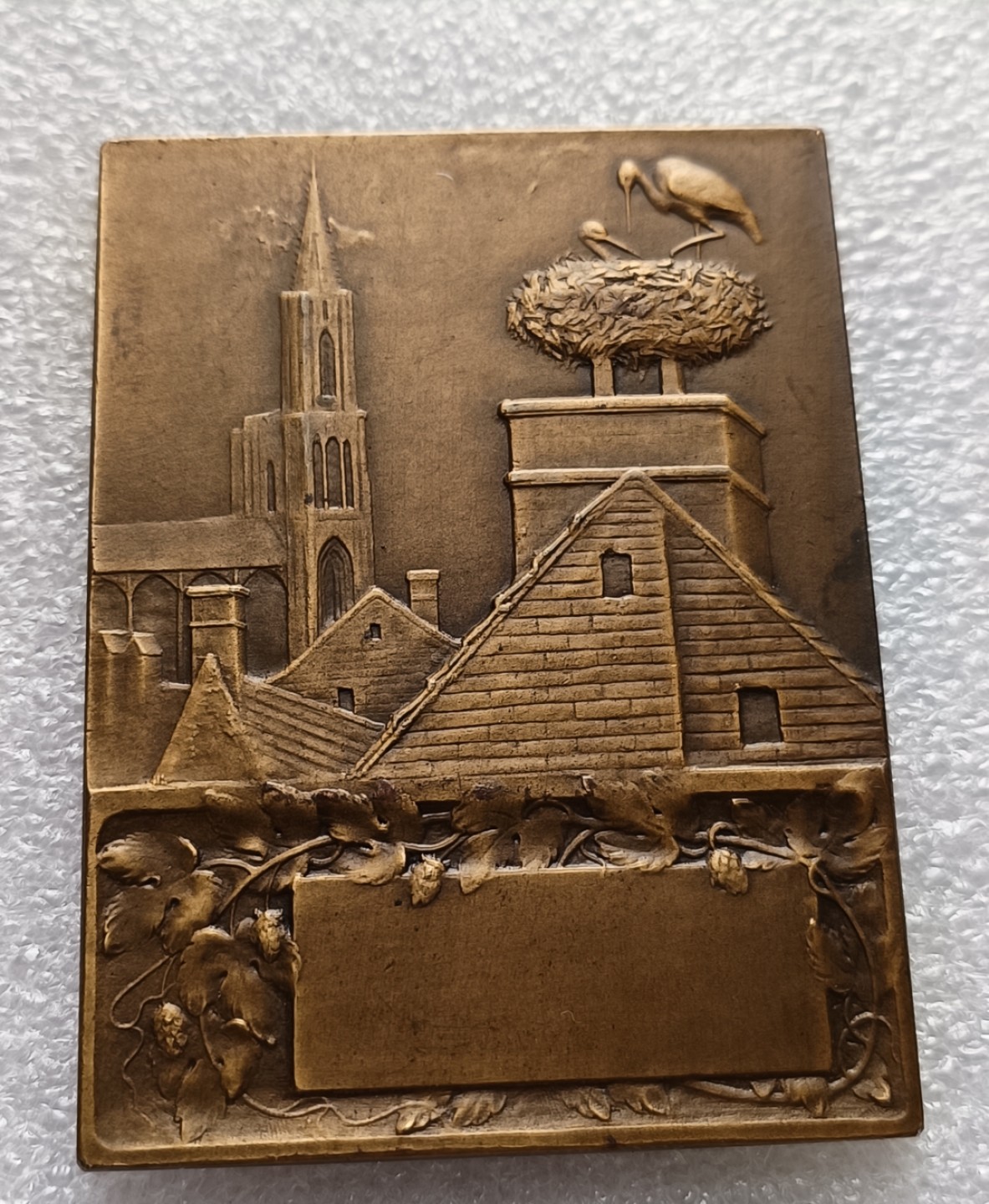 瓶子🏺第79期拍卖会 20世纪初法国阿尔萨斯少女矩形铜章尺寸50*67mm重量129.6g