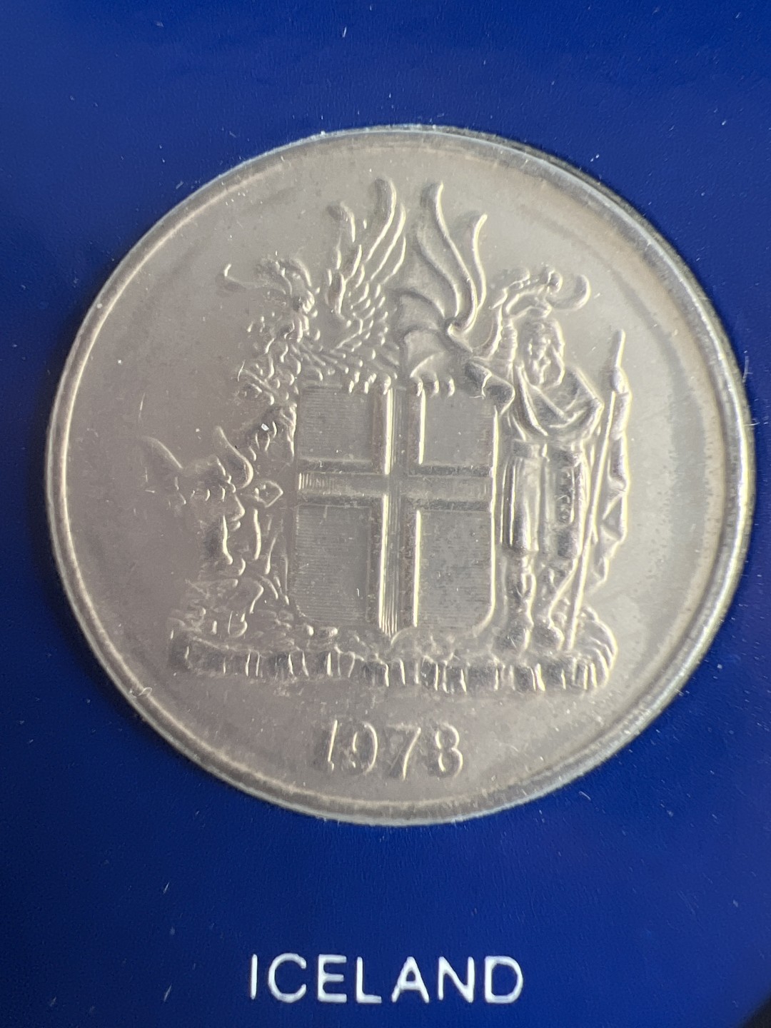 泡泡堂微拍第六十三幕硬币捡漏可累计专场👿👿，零佣金，零押金，累计满二十元包邮，接受代拍业务 邮币封少见冰岛十克朗