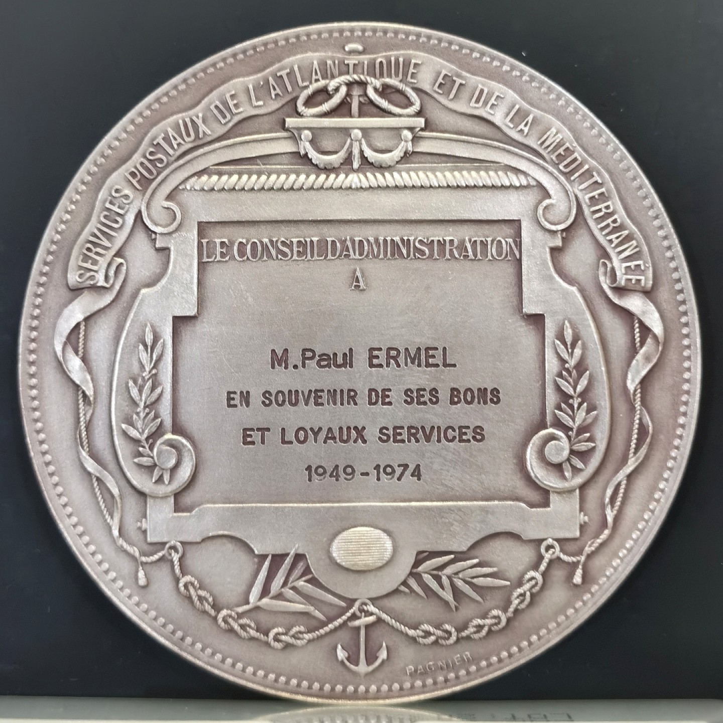 博洋堂世界钱币拍卖第016期（全场包邮） 1949-1974法国大西洋航运公司服务25周年原盒纪念大银章 直径68mm 重166g argent+菱形标 品相很棒 画面元素丰富