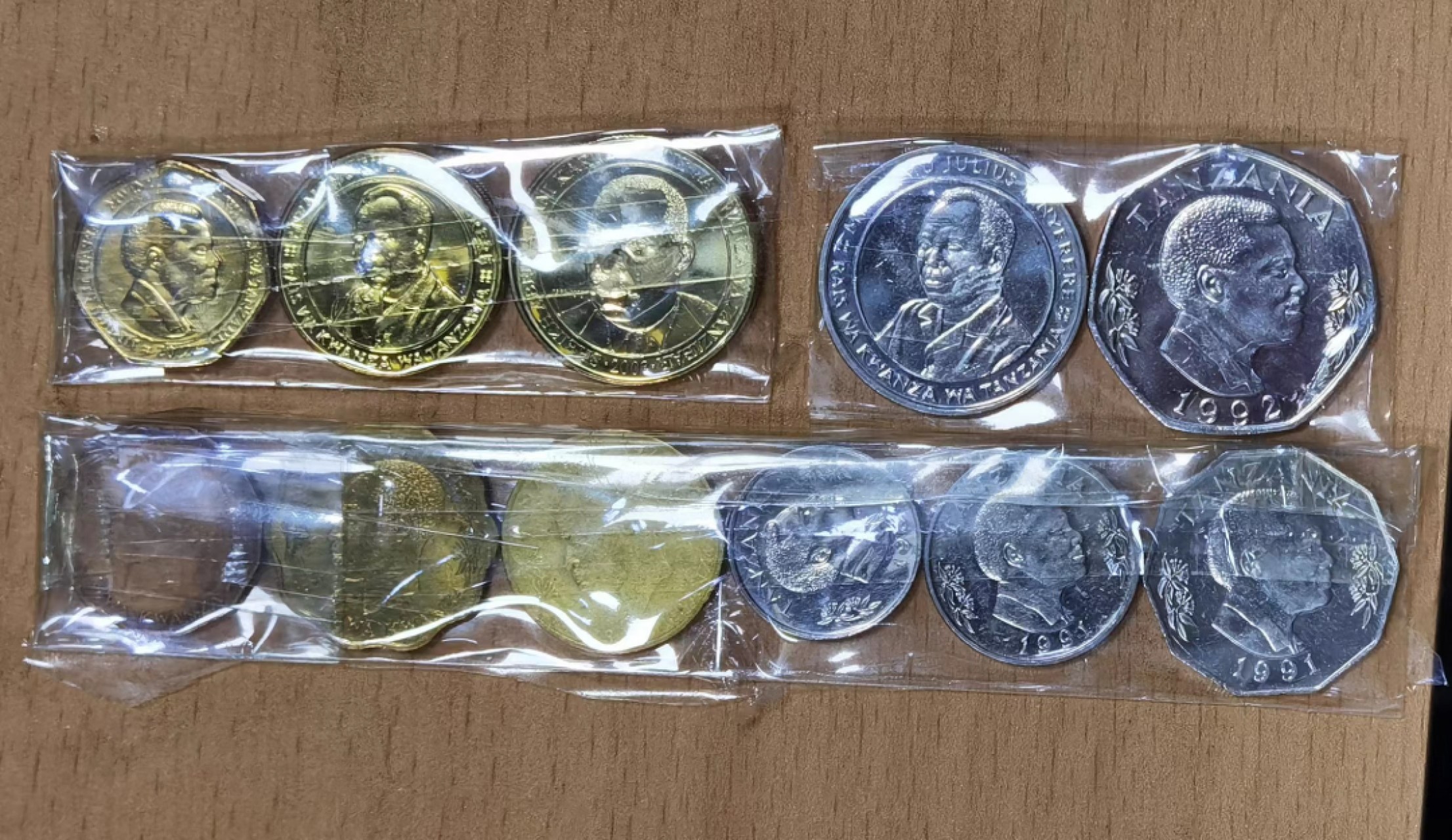 北京马甸外国币专卖微拍第九十三期，外国非贵金属纪念币，流通币专场，陆续上新，欢迎关注 坦桑尼亚