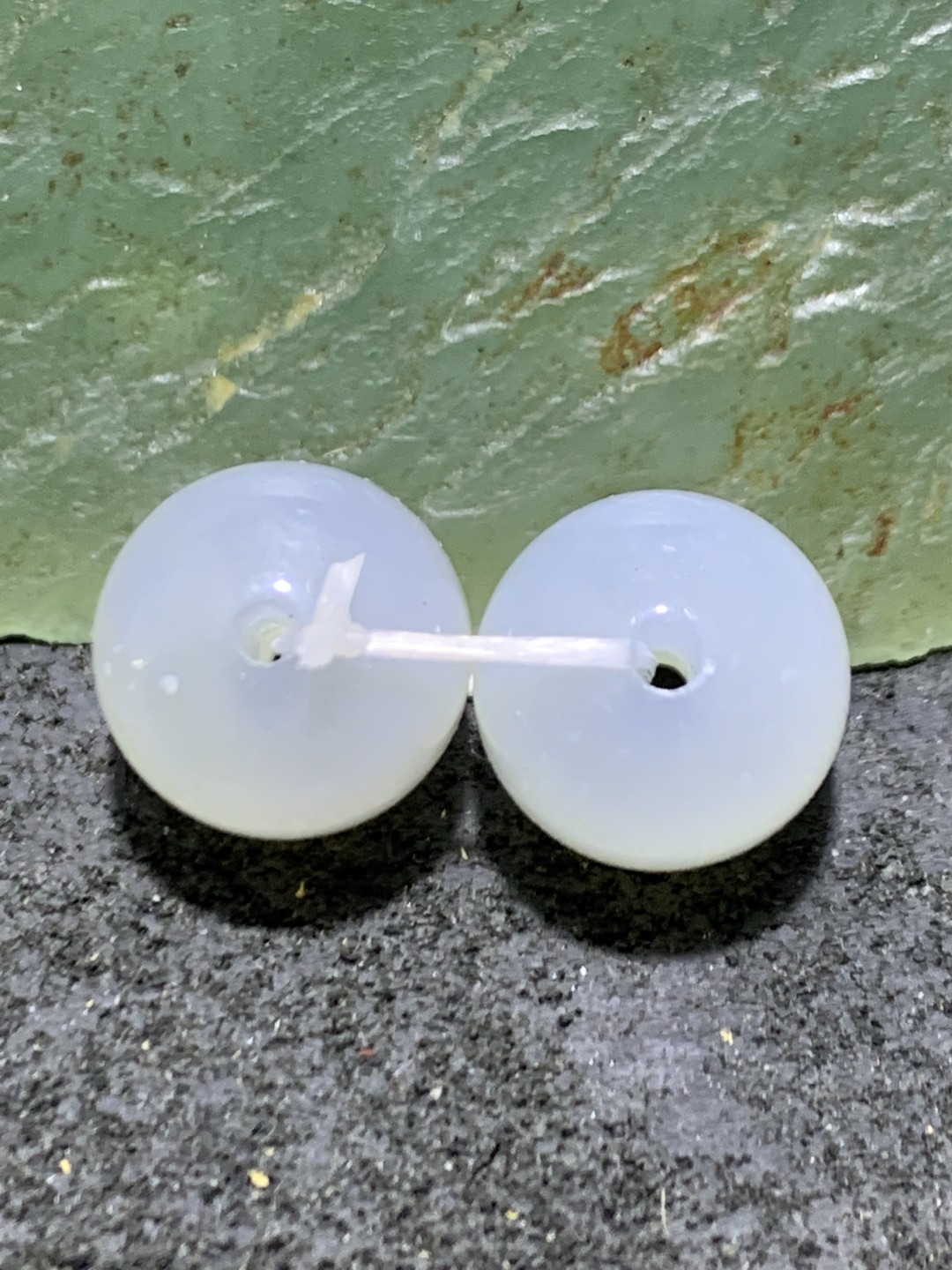 精美高玉化荔枝冻缠丝纹玛瑙老形桶珠一对