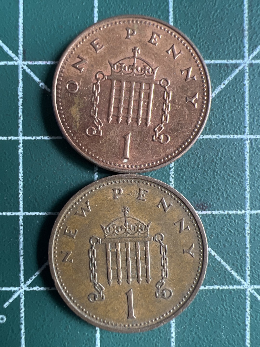 泡泡堂第229期  世界硬币邮票 （无押金，无佣金，捡漏，全场20包邮，偏远地区除外） 一便士两种