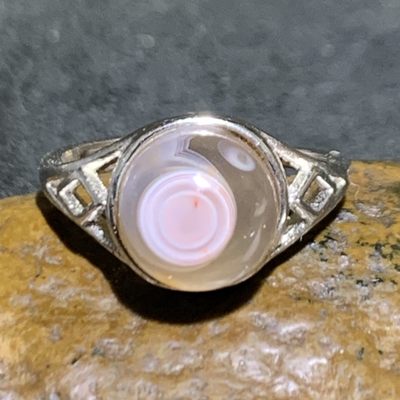 精美川料南红玛瑙荔枝冻天眼活口女士戒指一枚， - 精美川料南红玛瑙荔枝冻天眼活口女士戒指一枚，