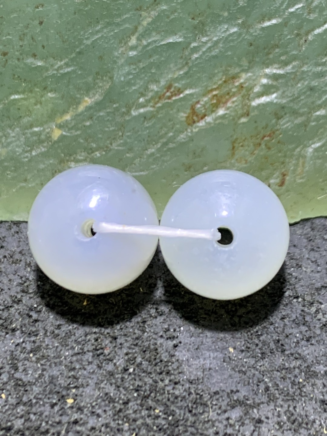 精美高玉化荔枝冻缠丝纹玛瑙老形桶珠一对