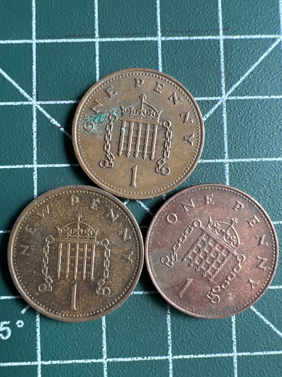 泡泡堂第229期  世界硬币邮票 （无押金，无佣金，捡漏，全场20包邮，偏远地区除外） 一便士三种