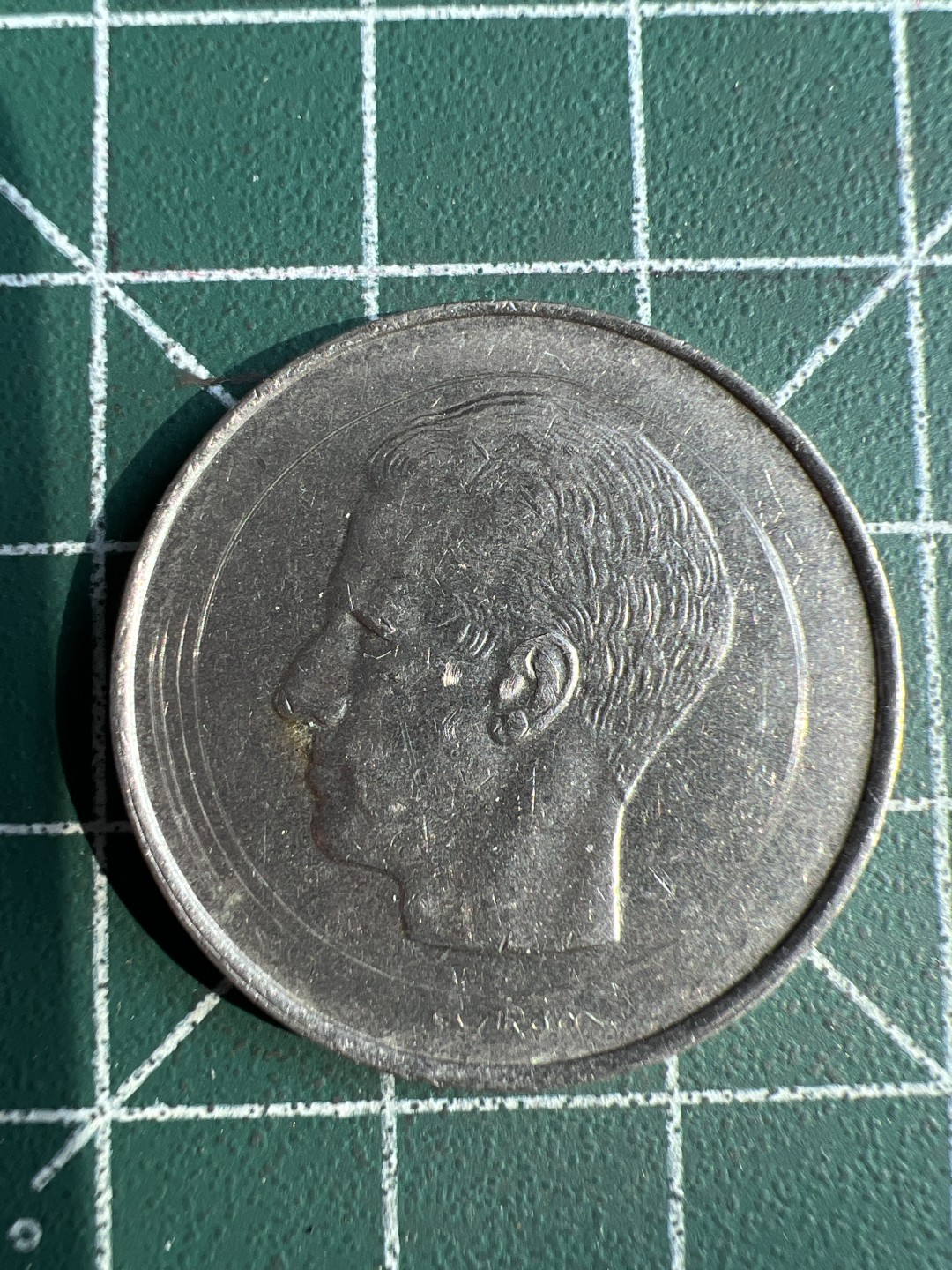 泡泡堂微拍第六十五幕硬币捡漏可累计专场👿👿，零佣金，零押金，累计满二十元包邮，接受代拍业务 比利时10法