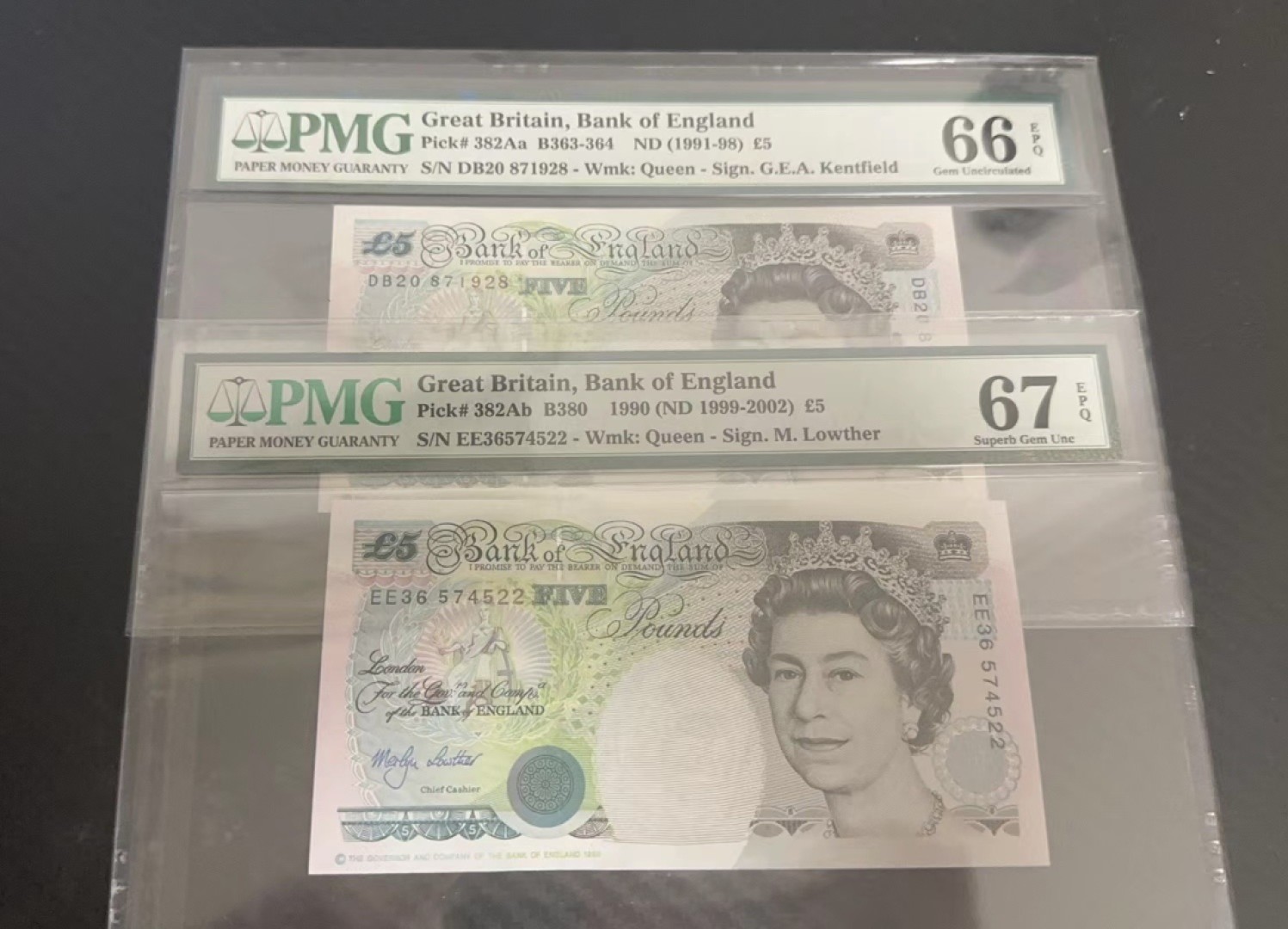 收藏联盟Quantum Auction 第233期拍卖 英国1990版5镑5张不同版本 PMG66-67 其中一张是错钞(横竖编号不对)