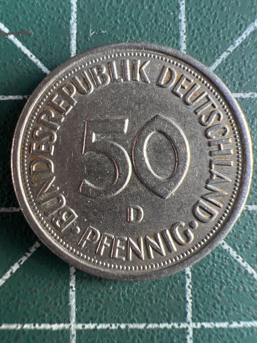 泡泡堂微拍第六十四幕硬币捡漏可累计专场👿👿，零佣金，零押金，累计满二十元包邮，接受代拍业务 德国50分