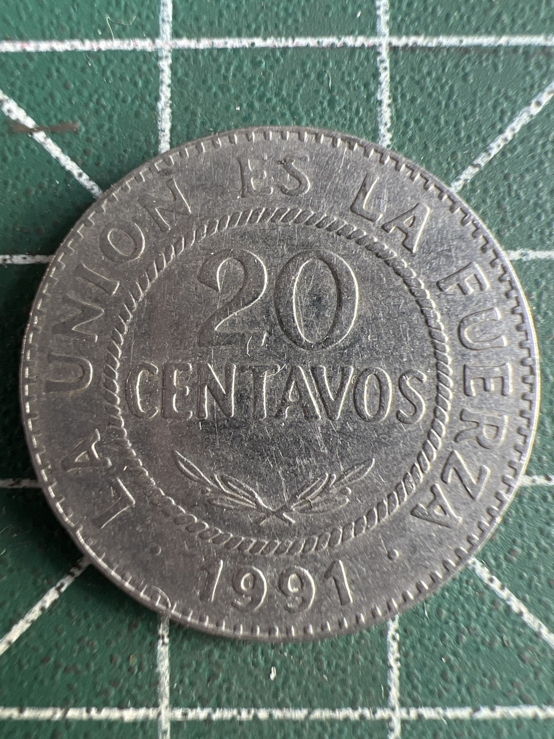 泡泡堂微拍第六十四幕硬币捡漏可累计专场👿👿，零佣金，零押金，累计满二十元包邮，接受代拍业务 玻利维亚20分