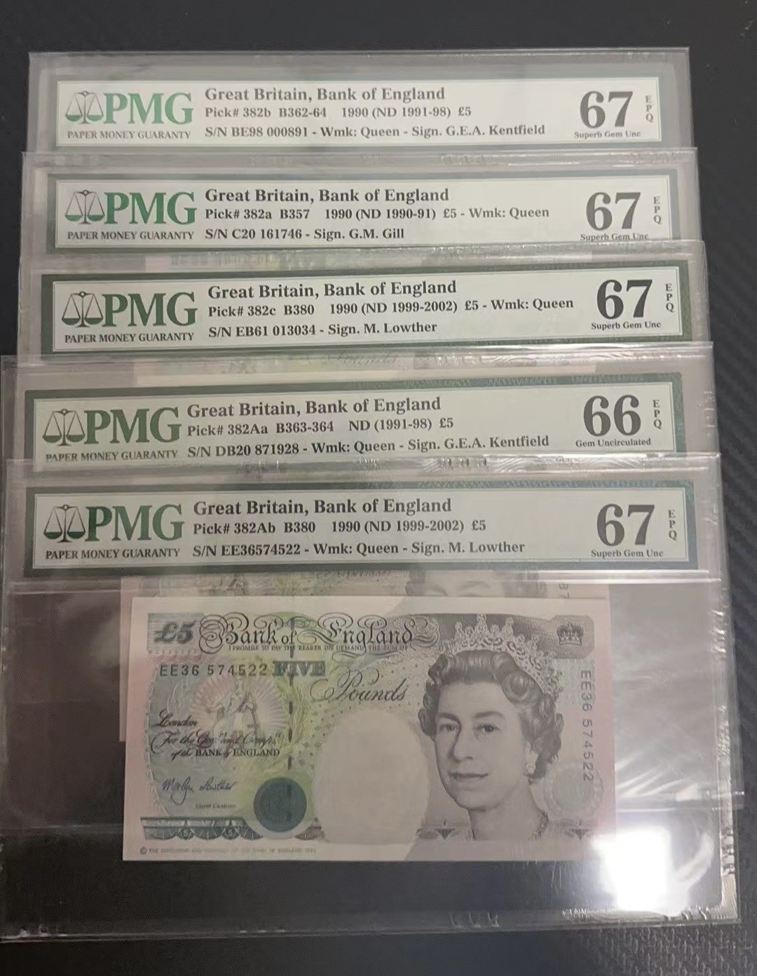 收藏联盟Quantum Auction 第233期拍卖 英国1990版5镑5张不同版本 PMG66-67 其中一张是错钞(横竖编号不对)