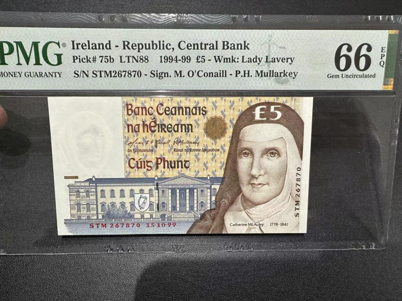 《外钞收藏家》第二百四十二期（连拍场） 1999年爱尔兰5镑 PMG66