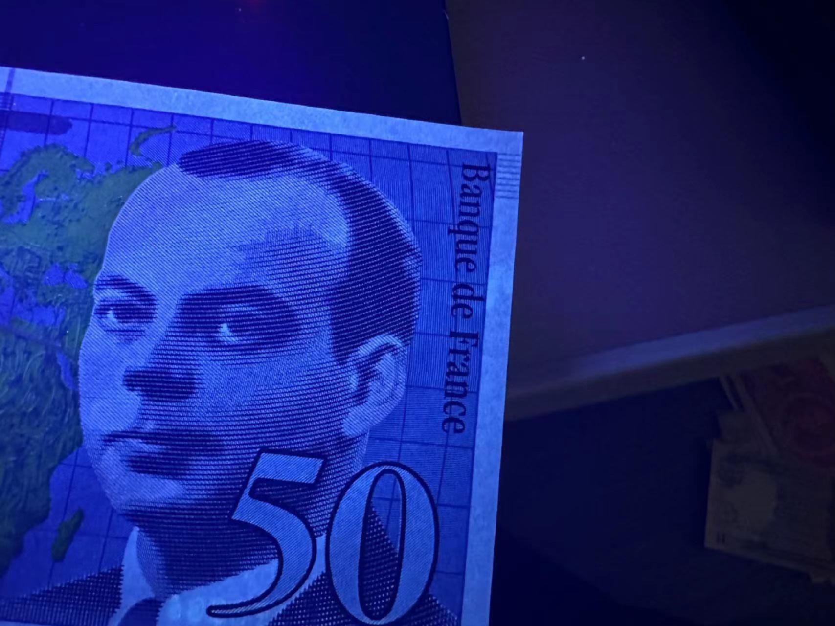 《外钞收藏家》第二百四十二期（连拍场） 法国末版50法郎 全新 轻微潮