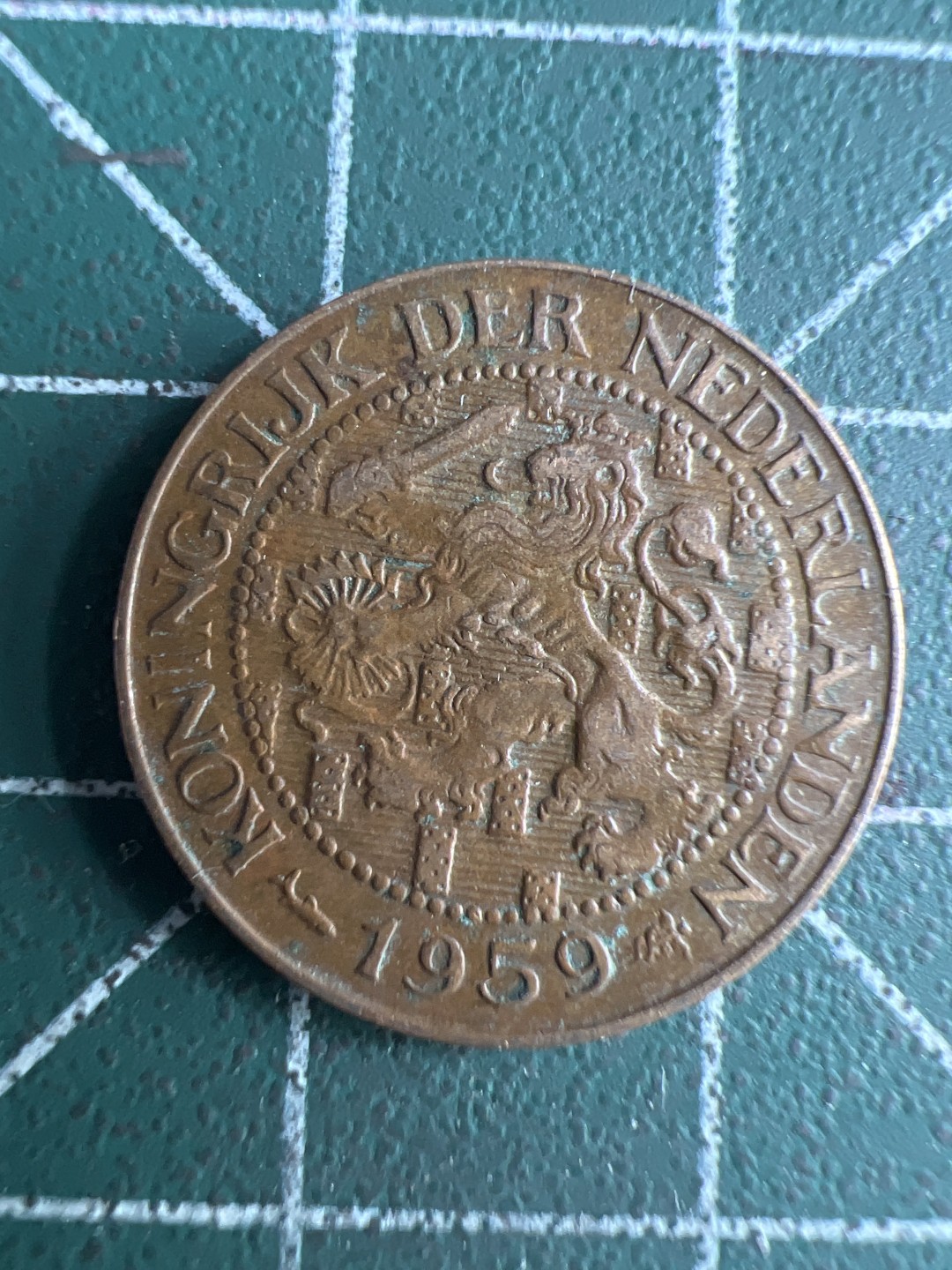 泡泡堂微拍第六十六幕硬币捡漏可累计专场👿👿，零佣金，零押金，累计满二十元包邮，接受代拍业务 荷属苏里南一分