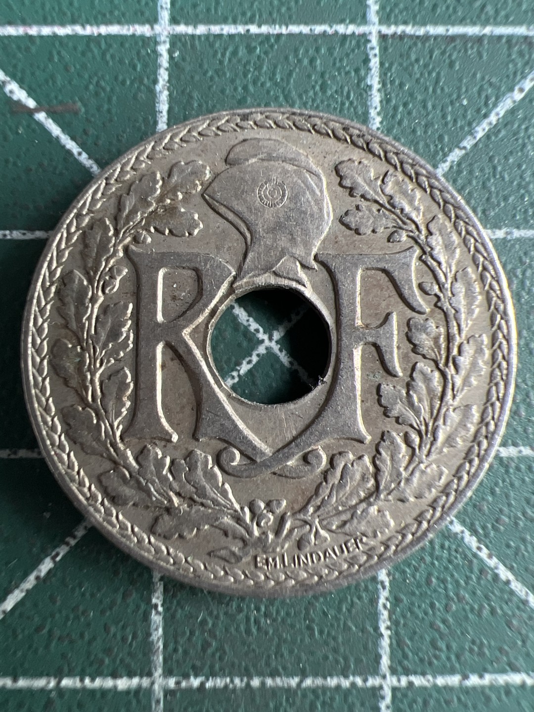 泡泡堂微拍第六十六幕硬币捡漏可累计专场👿👿，零佣金，零押金，累计满二十元包邮，接受代拍业务 法属印度支那十分