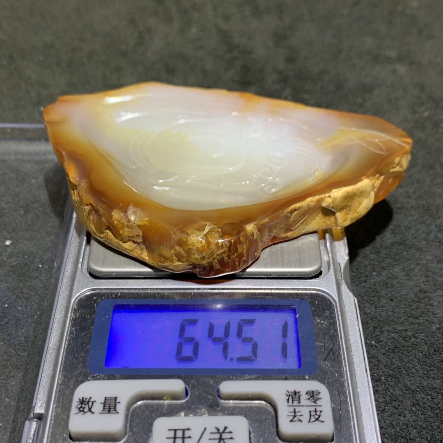 重器天然马达加斯加原皮玛瑙雕刻观音牌子一块，