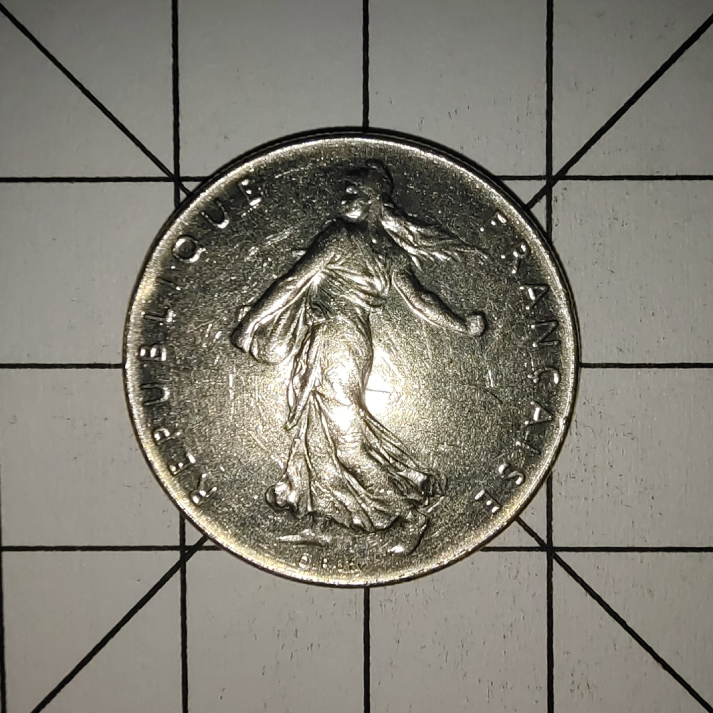 收藏之家世界硬币第9期(满20包邮，可多场累计。捡漏，无押金，无佣金) 法国1法郎1976年