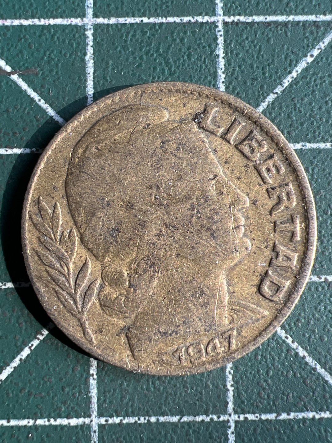 泡泡堂微拍第六十五幕硬币捡漏可累计专场👿👿，零佣金，零押金，累计满二十元包邮，接受代拍业务 阿根廷20分奶牛铜币