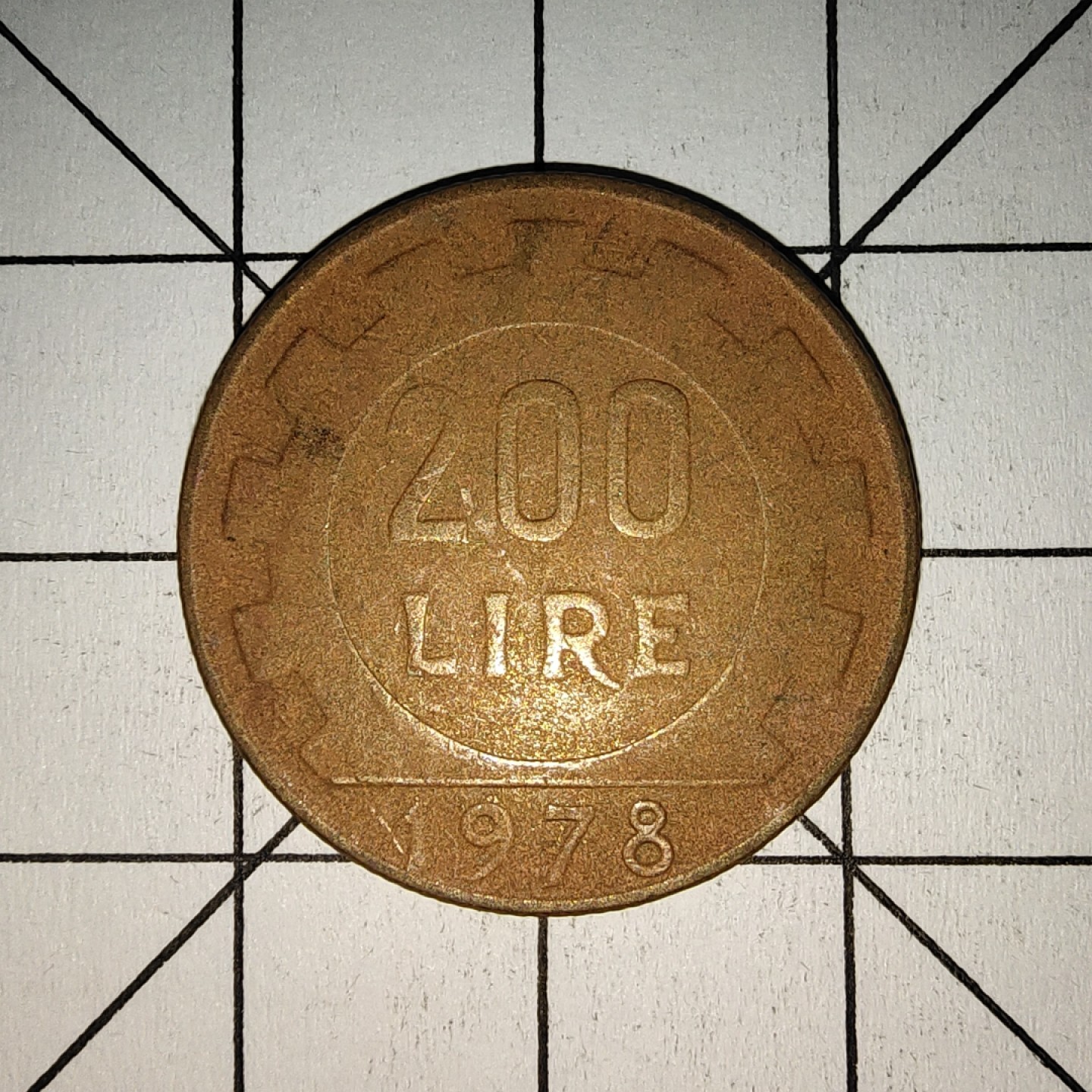 收藏之家世界硬币第9期(满20包邮，可多场累计。捡漏，无押金，无佣金) 意大利200里拉1978年