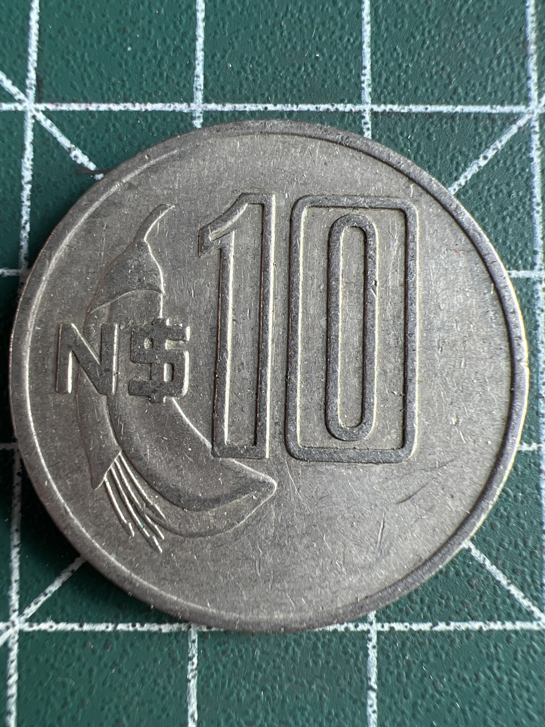 泡泡堂微拍第六十四幕硬币捡漏可累计专场👿👿，零佣金，零押金，累计满二十元包邮，接受代拍业务 乌拉圭10新比索