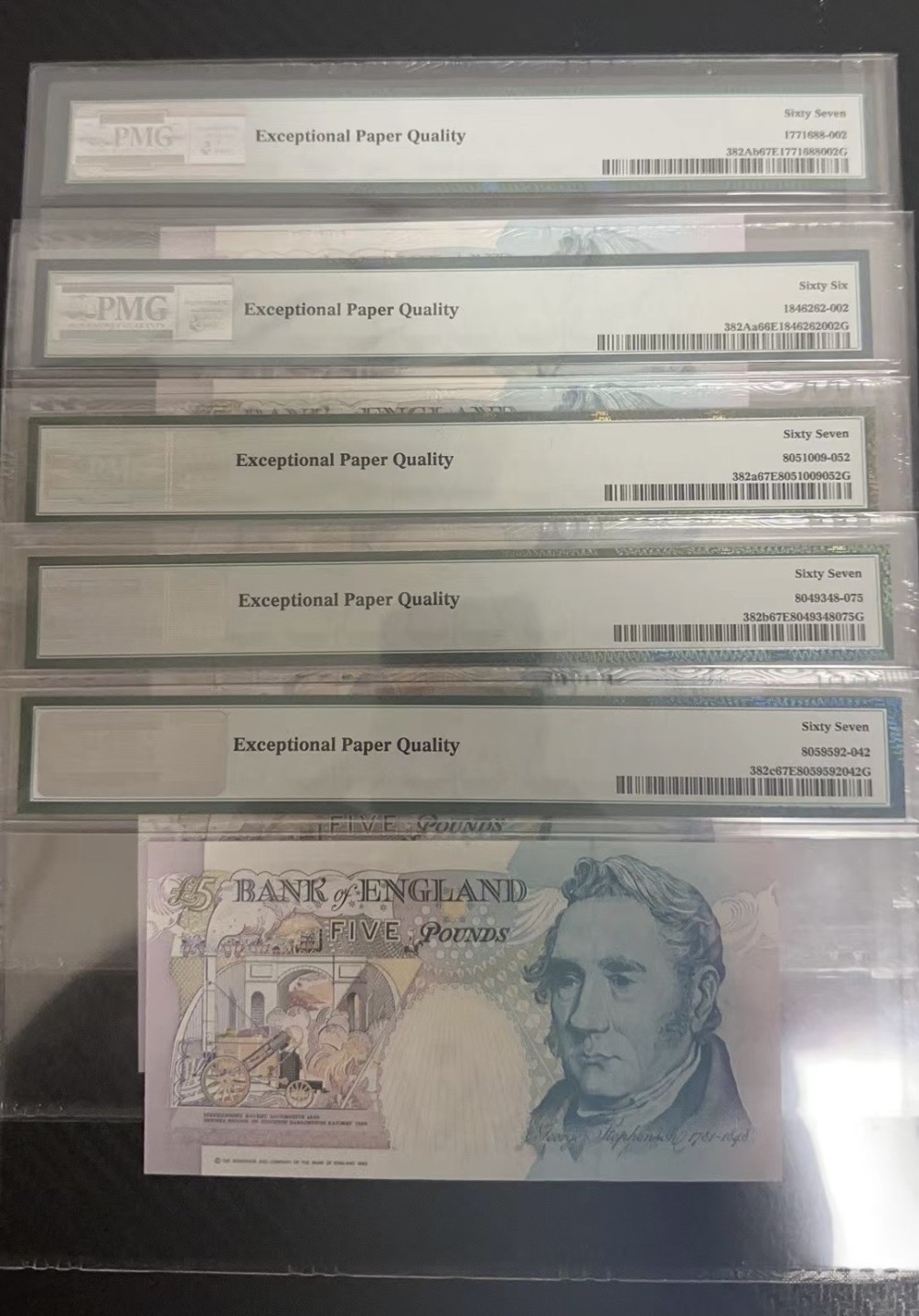 收藏联盟Quantum Auction 第233期拍卖 英国1990版5镑5张不同版本 PMG66-67 其中一张是错钞(横竖编号不对)