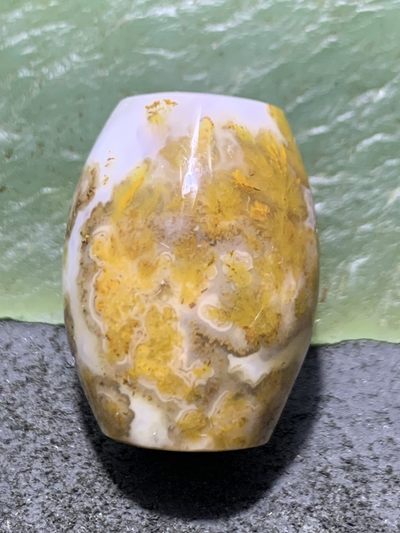 精美高玉化高润度黄金草花纹蒙料战国红玛瑙桶珠一个！ - 精美高玉化高润度黄金草花纹蒙料战国红玛瑙桶珠一个！