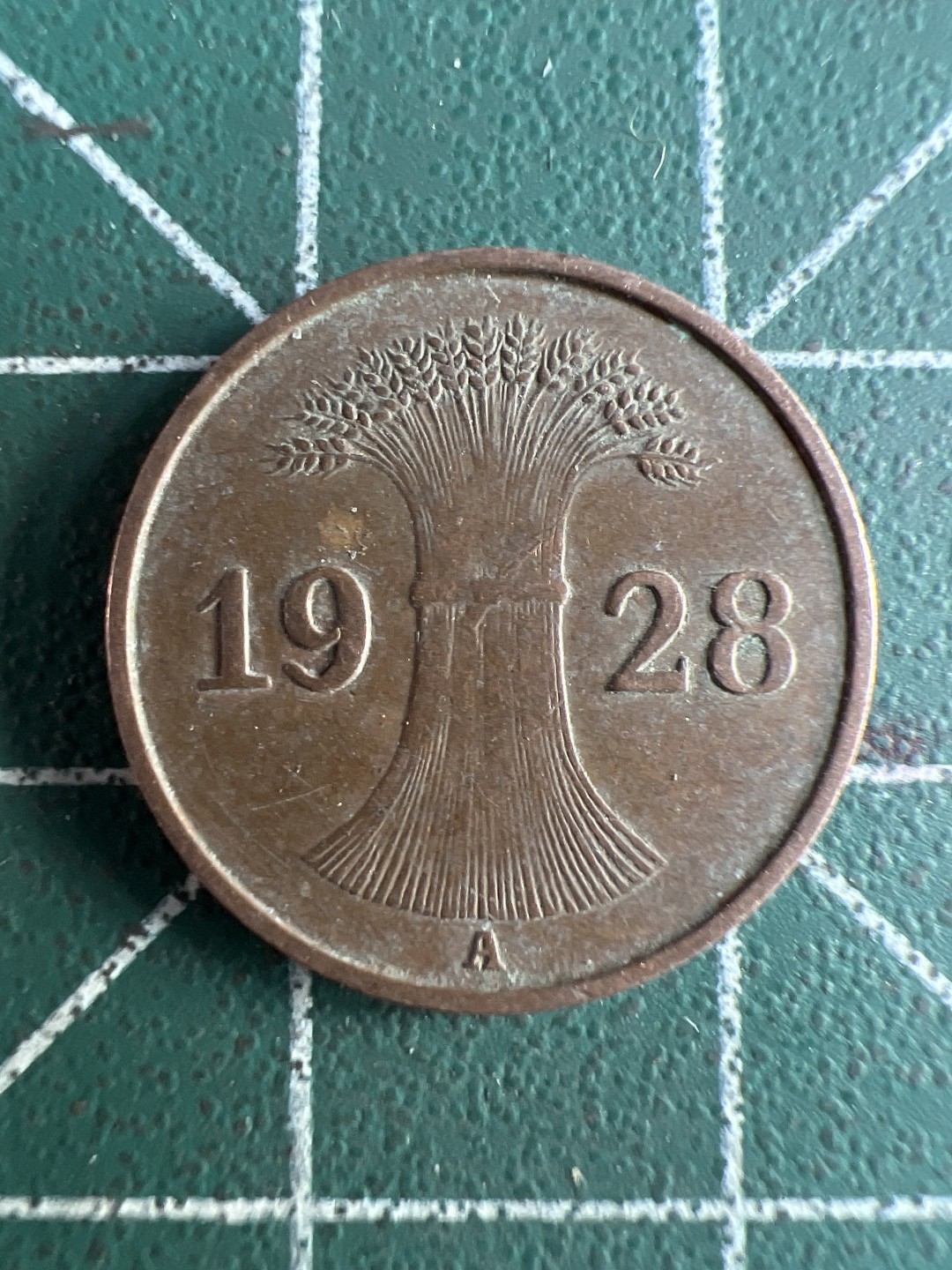 泡泡堂微拍第六十四幕硬币捡漏可累计专场👿👿，零佣金，零押金，累计满二十元包邮，接受代拍业务 德国一芬尼铜币