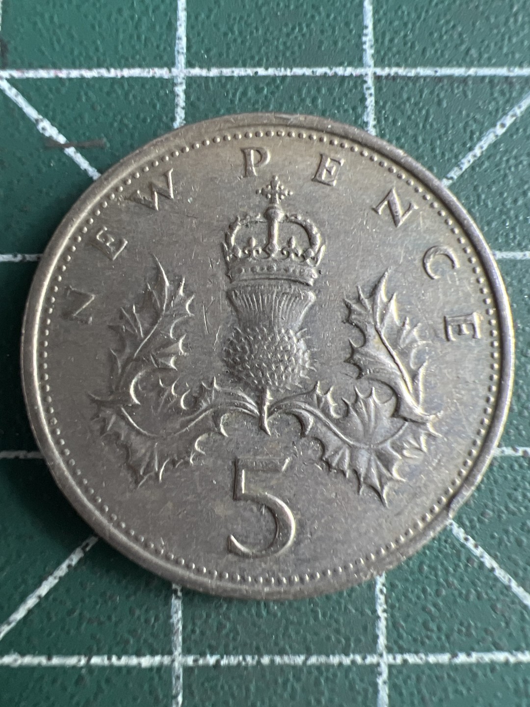 泡泡堂微拍第六十六幕硬币捡漏可累计专场👿👿，零佣金，零押金，累计满二十元包邮，接受代拍业务 英国5便士