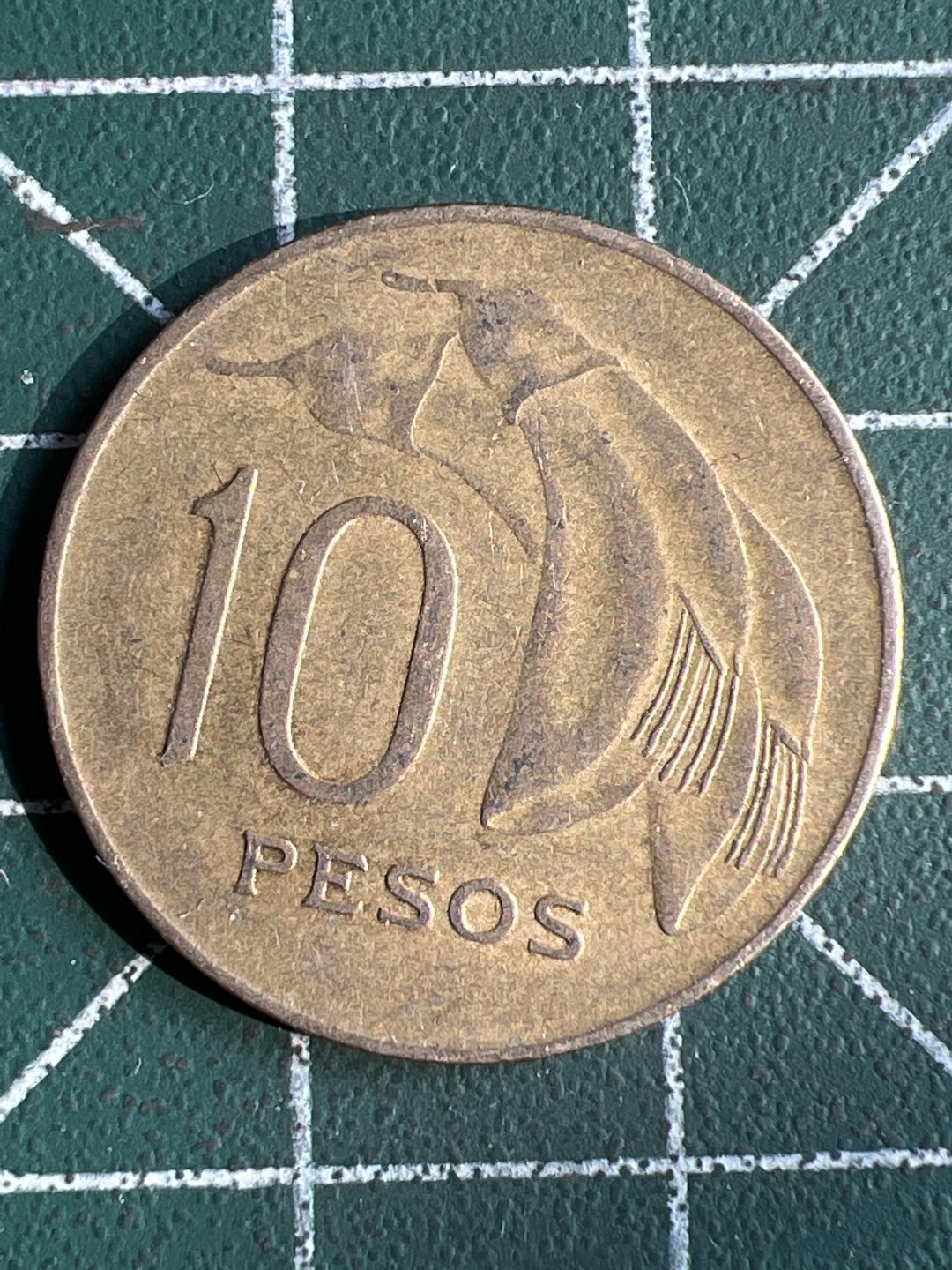 泡泡堂微拍第六十五幕硬币捡漏可累计专场👿👿，零佣金，零押金，累计满二十元包邮，接受代拍业务 乌拉圭十比索