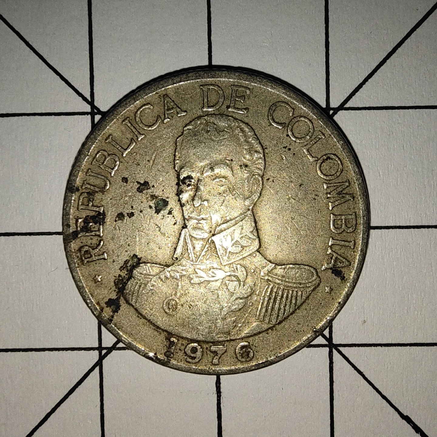 收藏之家世界硬币第9期(满20包邮，可多场累计。捡漏，无押金，无佣金) 哥伦比亚1比索1976年