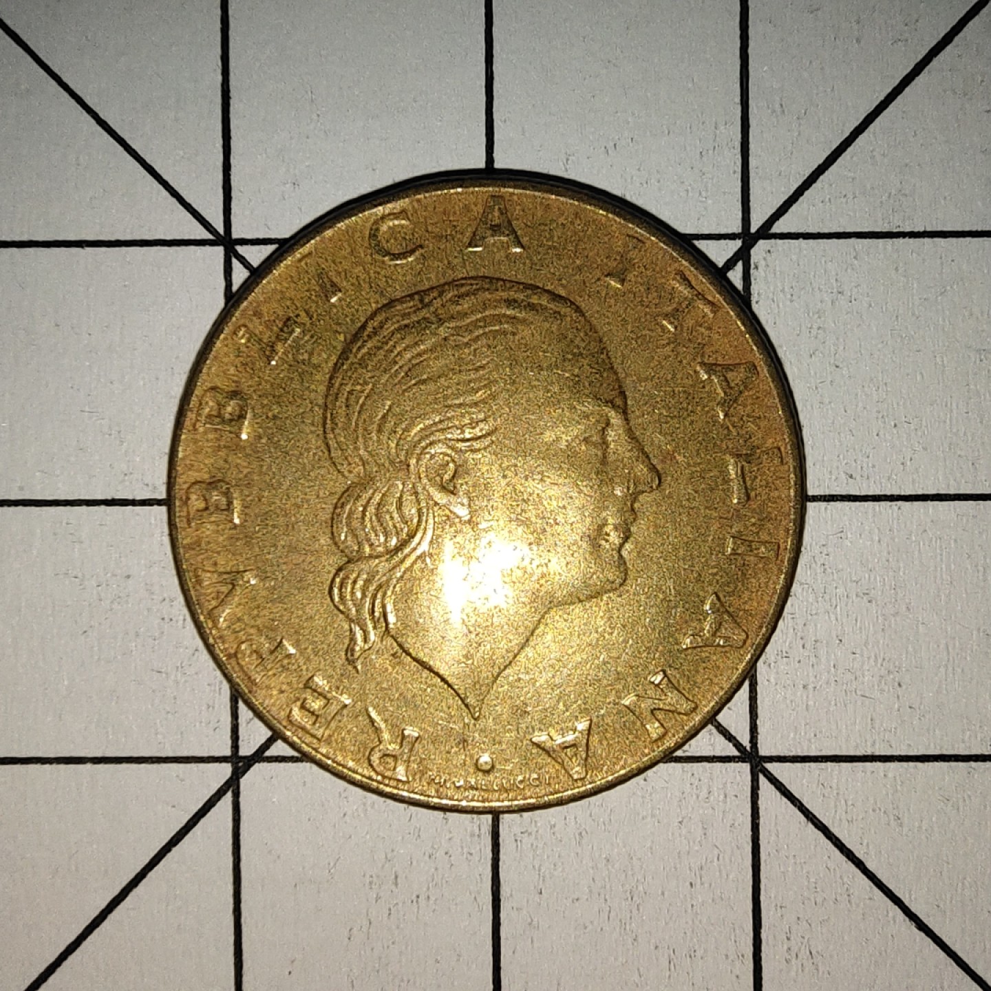 收藏之家世界硬币第9期(满20包邮，可多场累计。捡漏，无押金，无佣金) 意大利200里拉1978年