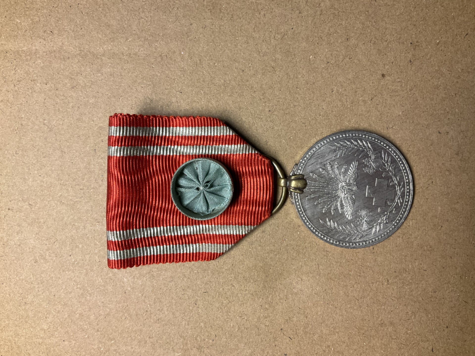 松山幣藏第七场日本章牌赏拍卖 赤十字 铝章