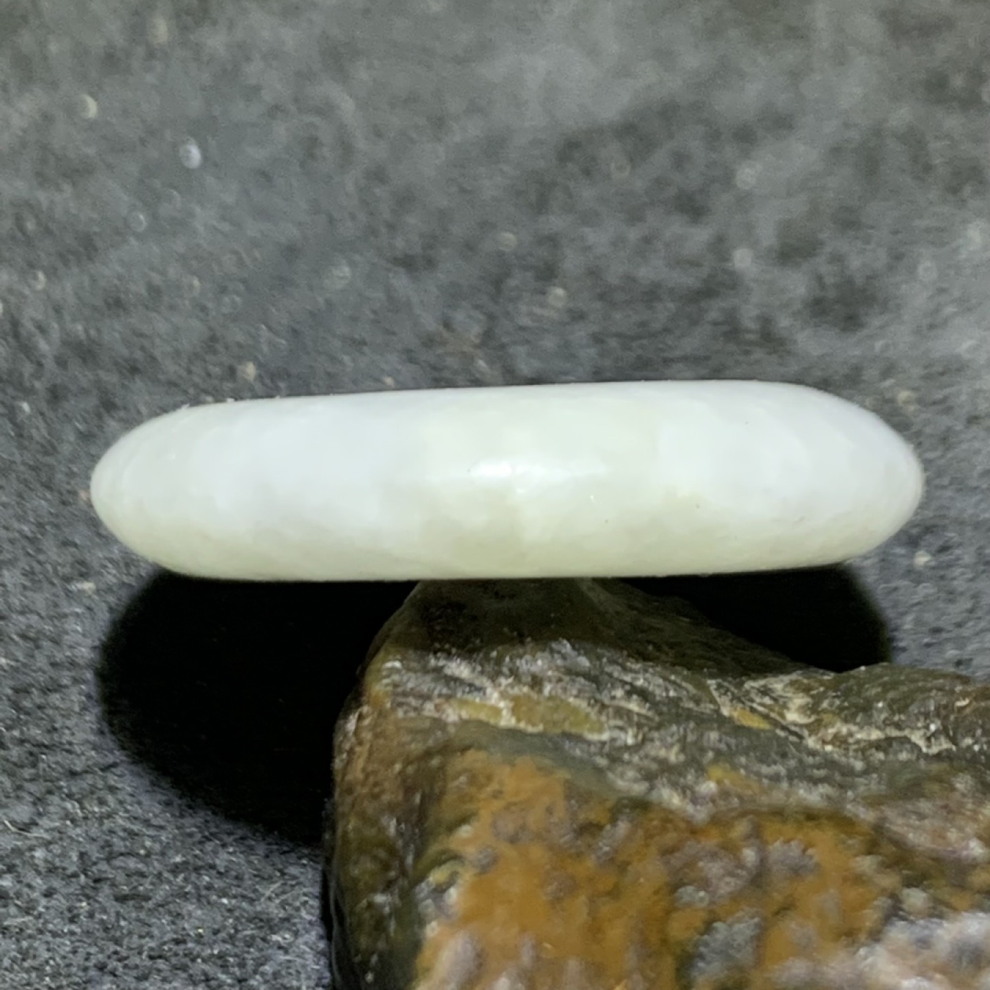 天然A货翡翠平安扣1个！